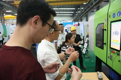 智造至簡(jiǎn)，整合創(chuàng)新 伊之密橡膠成型新產(chǎn)品新技術(shù)交流活動(dòng)助力產(chǎn)業(yè)升級(jí)與人才流動(dòng)